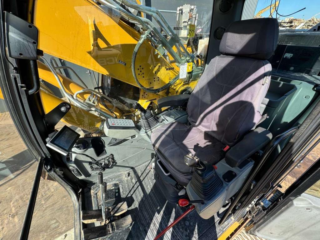 Liebherr R 926 NLC Photo 27
