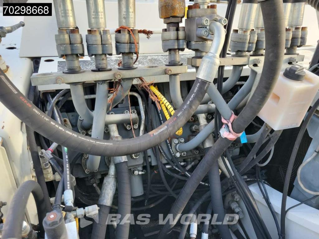 Liebherr R954 C EW Photo 21