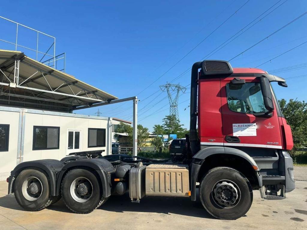 Mercedes-Benz Arocs 6x4 Photo 5