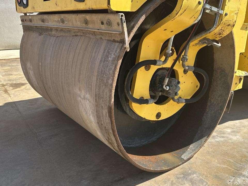 Bomag BW 135 AD-5 Photo 4