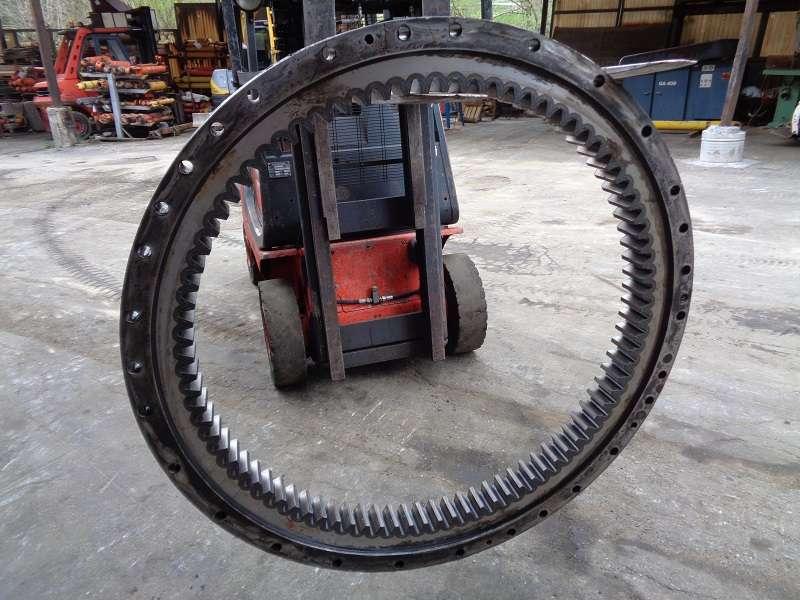 Slewing ring for Caterpillar 322 B Photo 1