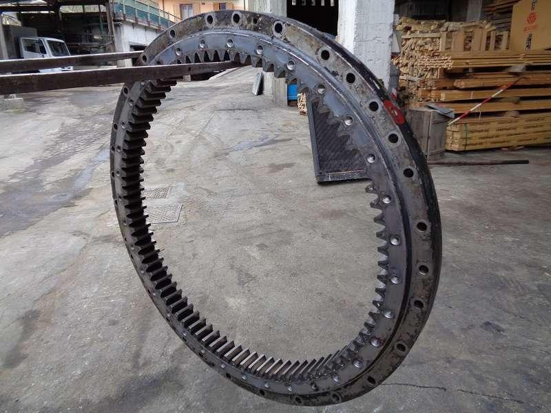 Slewing ring for Caterpillar 322 B Photo 3