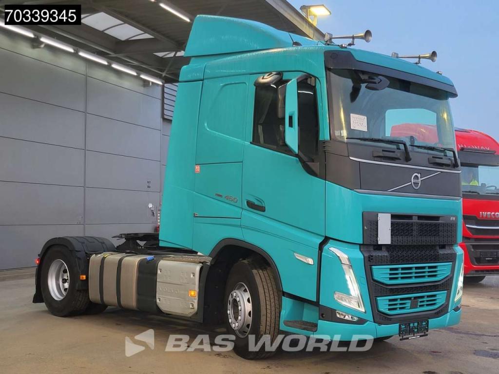 Volvo FH 460 4X2 ADR 2x Tanks Cruise Control Photo 9