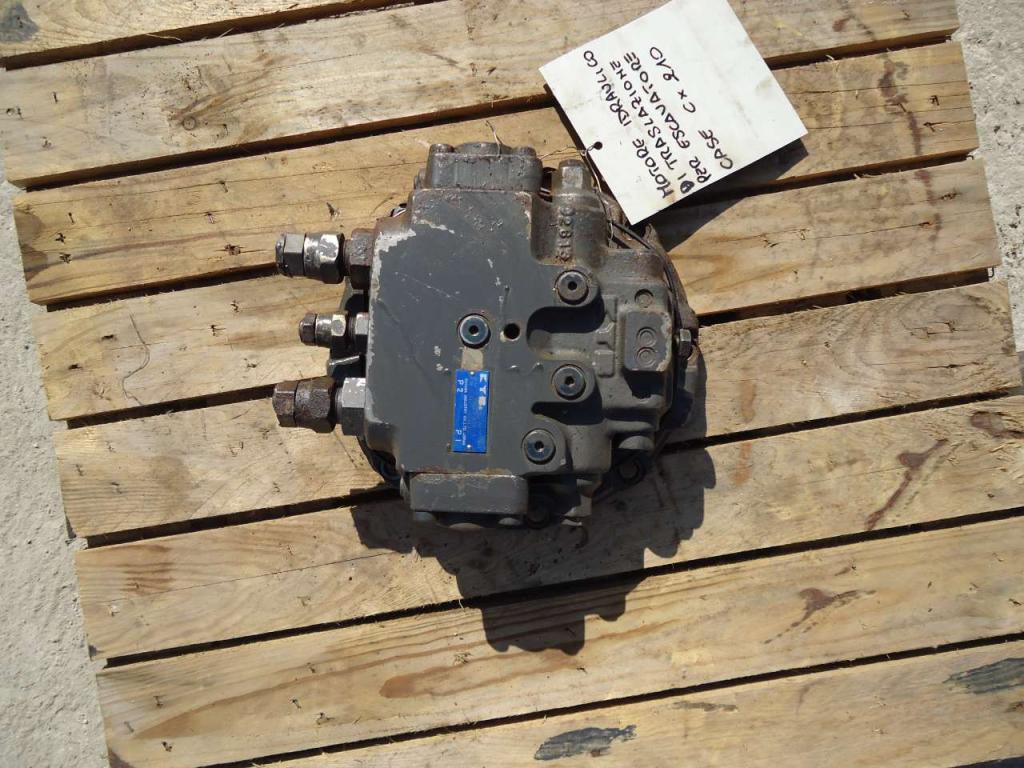 Translation motor for Case CX210 Photo 6