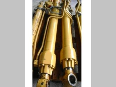 Lifting piston for Caterpillar 315C sold by PRV Ricambi Srl