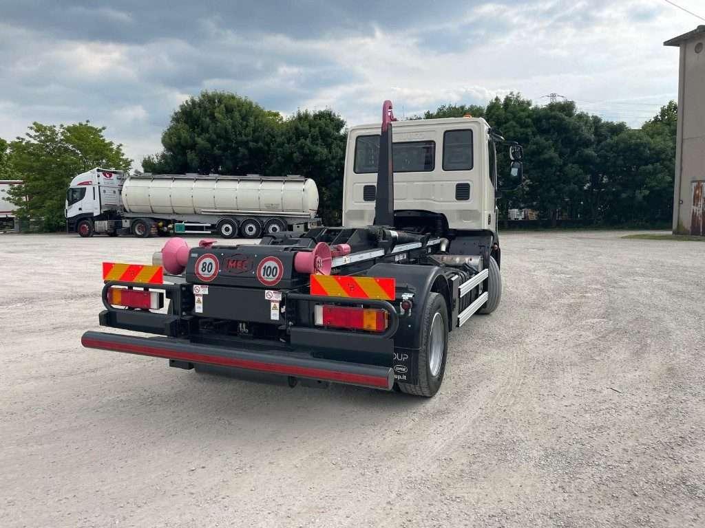 Iveco EUROCARGO 120E22 SCARRABILE Photo 4