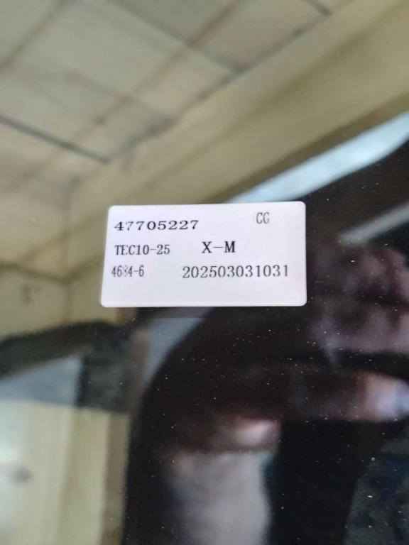 VETRO FRONTALE CABINA PALA GOMMATA CASE / NEW HOLLAND CNH 47705227 Photo 3