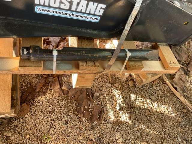 Mustang hm 152 Photo 7