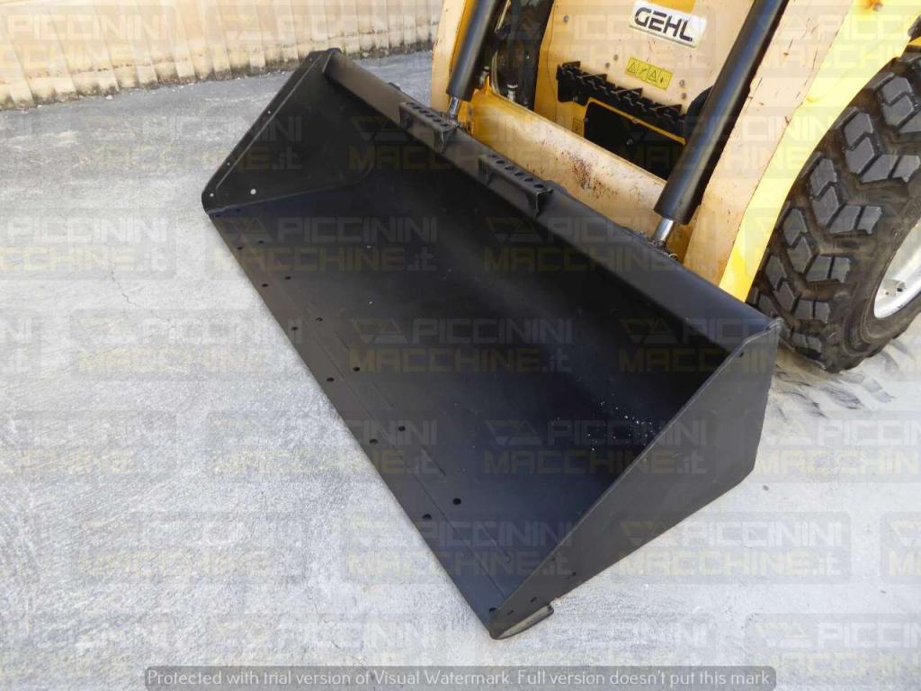 Gehl V270 HF Photo 11