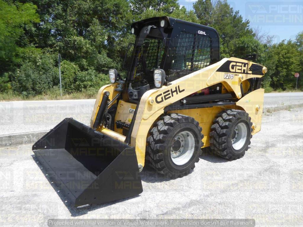 Gehl V270 HF Photo 2