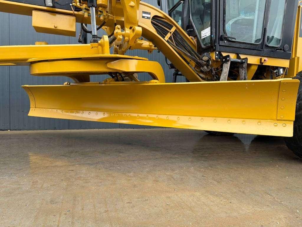Caterpillar 140K Photo 28