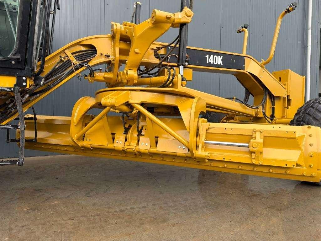 Caterpillar 140K Photo 29