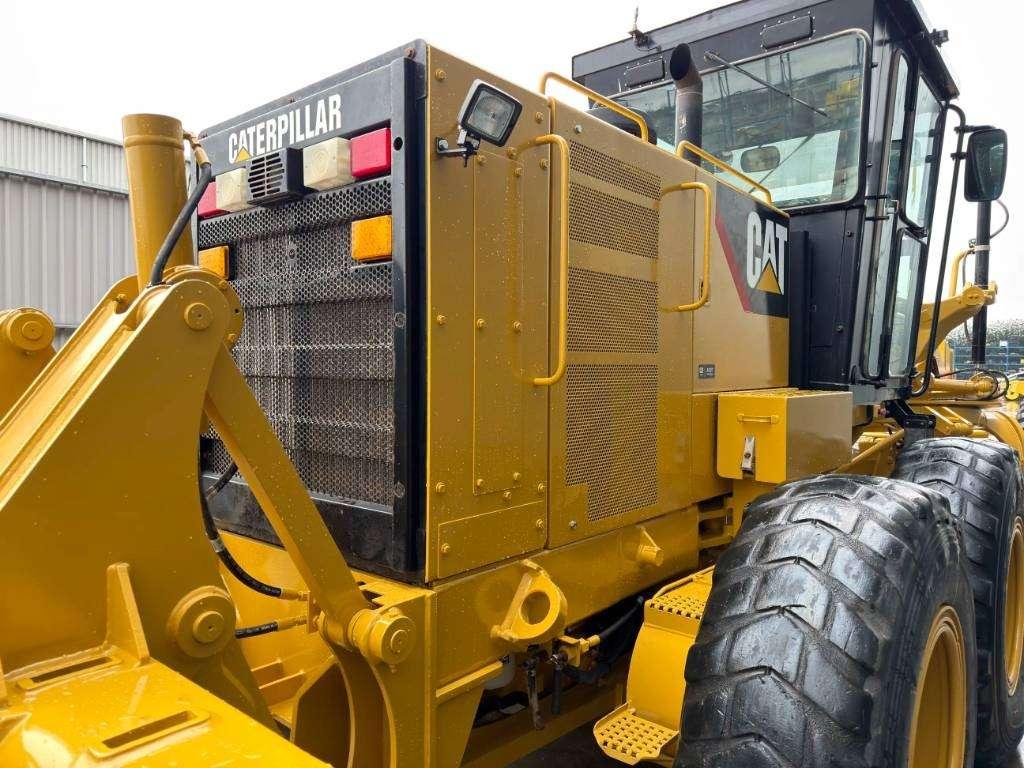 Caterpillar 140K Photo 9