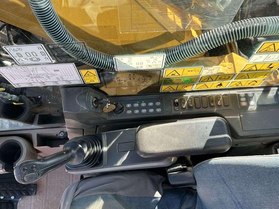 Caterpillar 324EL Photo 12