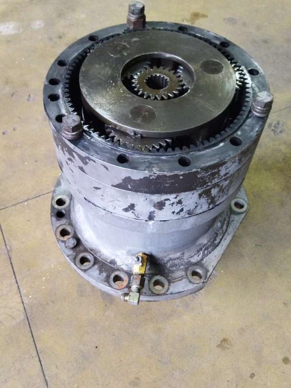 Swing drive for Hitachi EX 800 Photo 1