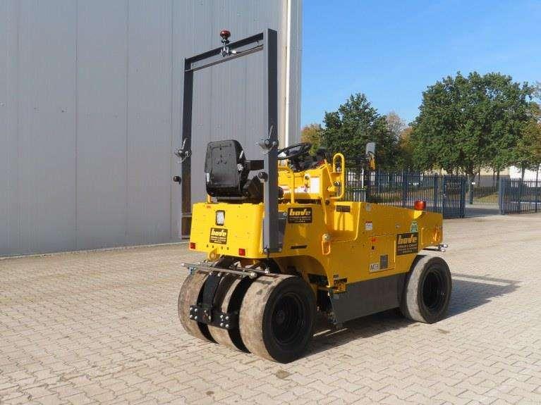 Sakai TS160-4 Photo 2