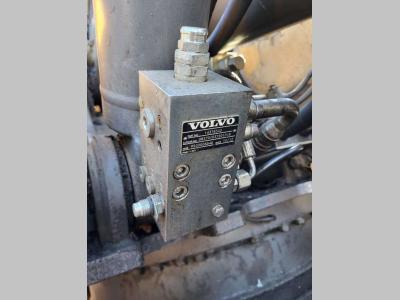Volvo safety valve 14376540 for Volvo EW140B, EW140C, EW160B... sold by Balavto