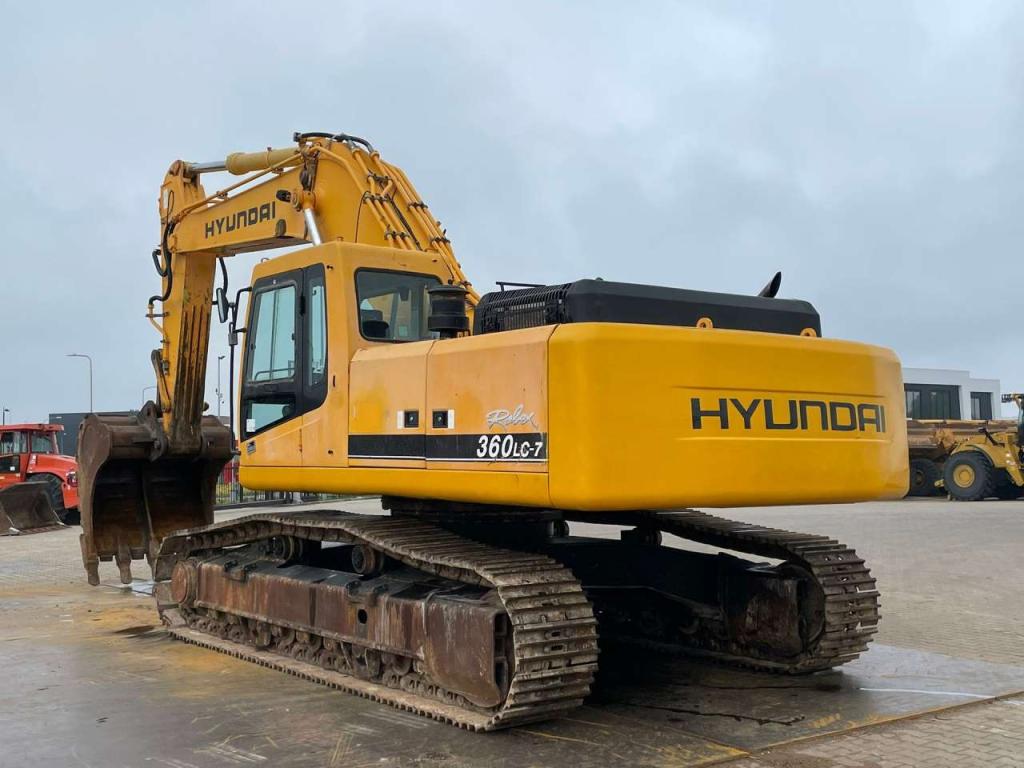 Hyundai R360LC-7 Photo 3
