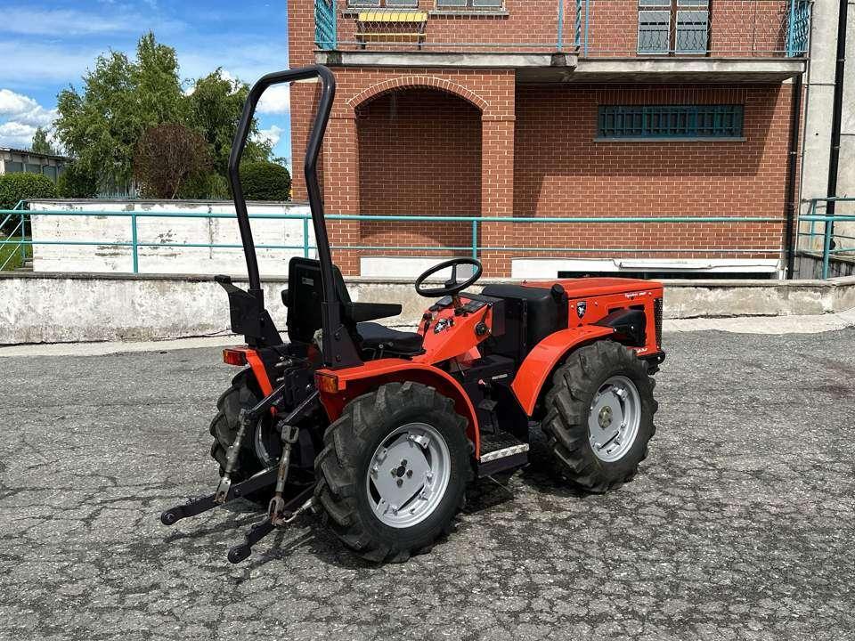 Tigretrac 3800 4x4 Photo 13