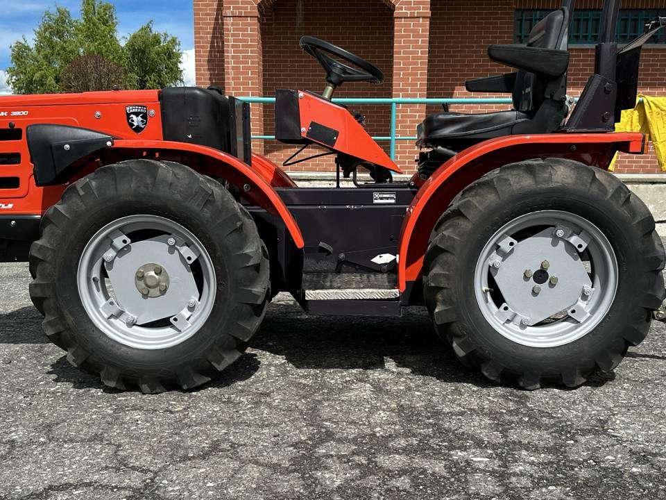 Tigretrac 3800 4x4 Photo 4
