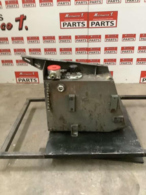 Oil tank for Neuson 3402 Photo 1