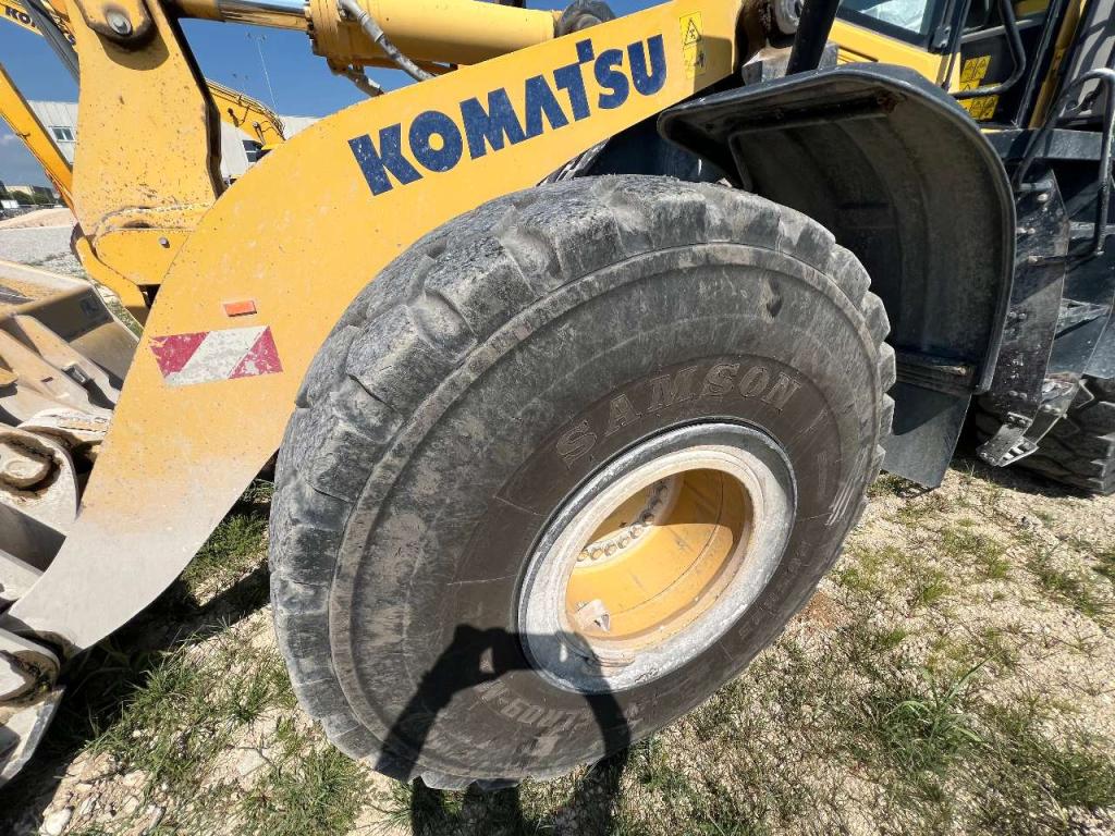 Komatsu WA470-8 Photo 13