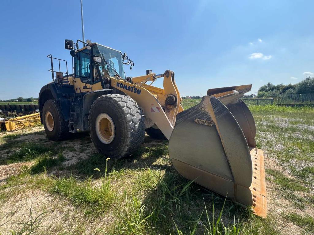 Komatsu WA470-8 Photo 5