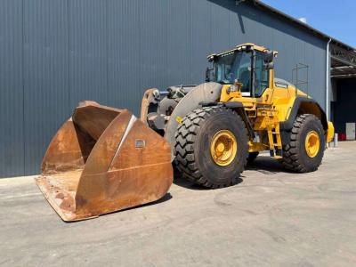 Volvo L250H Photo 1