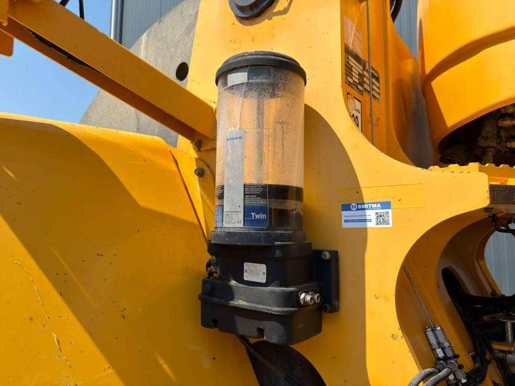 Volvo L250H Photo 18