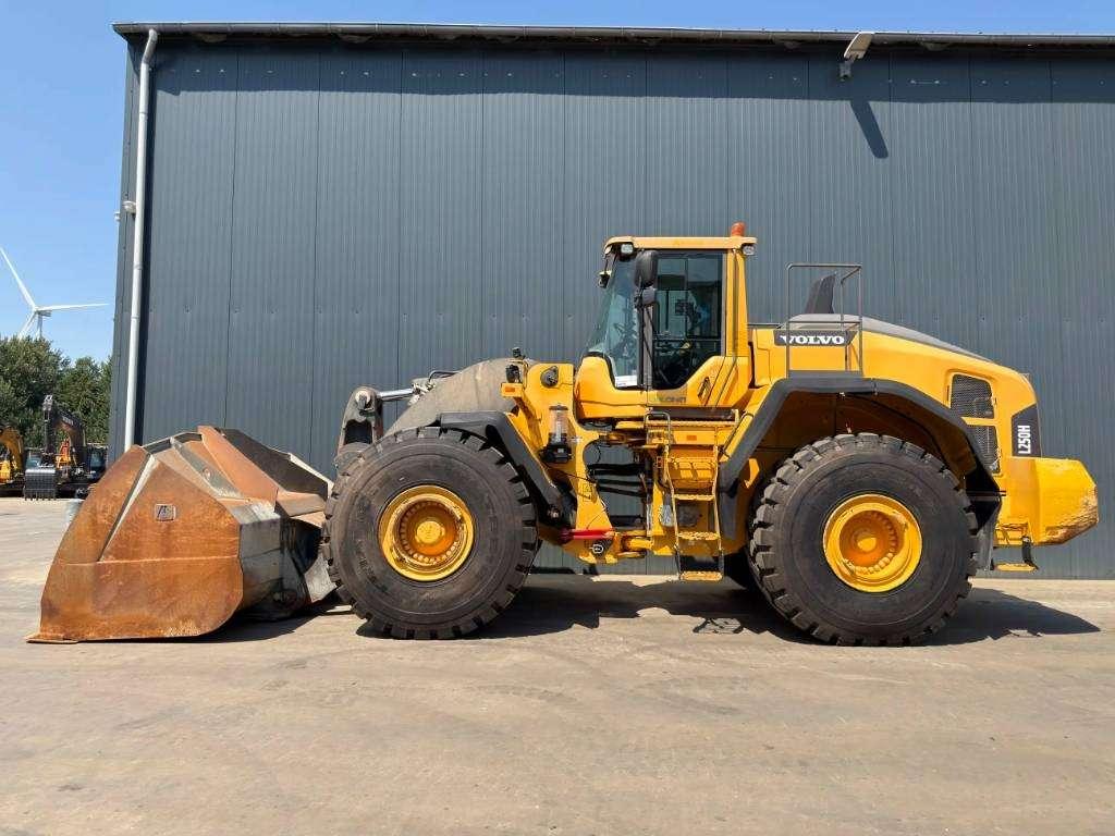 Volvo L250H Photo 5