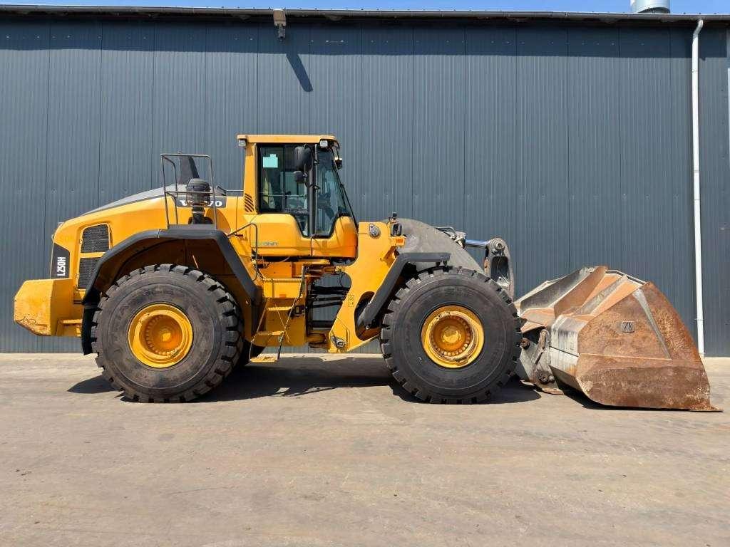 Volvo L250H Photo 6