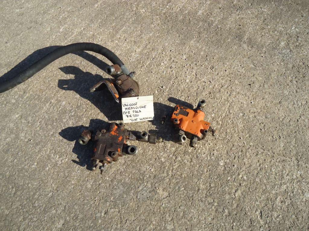 Hydraulic valve for Fiat Hitachi FR220 Photo 1