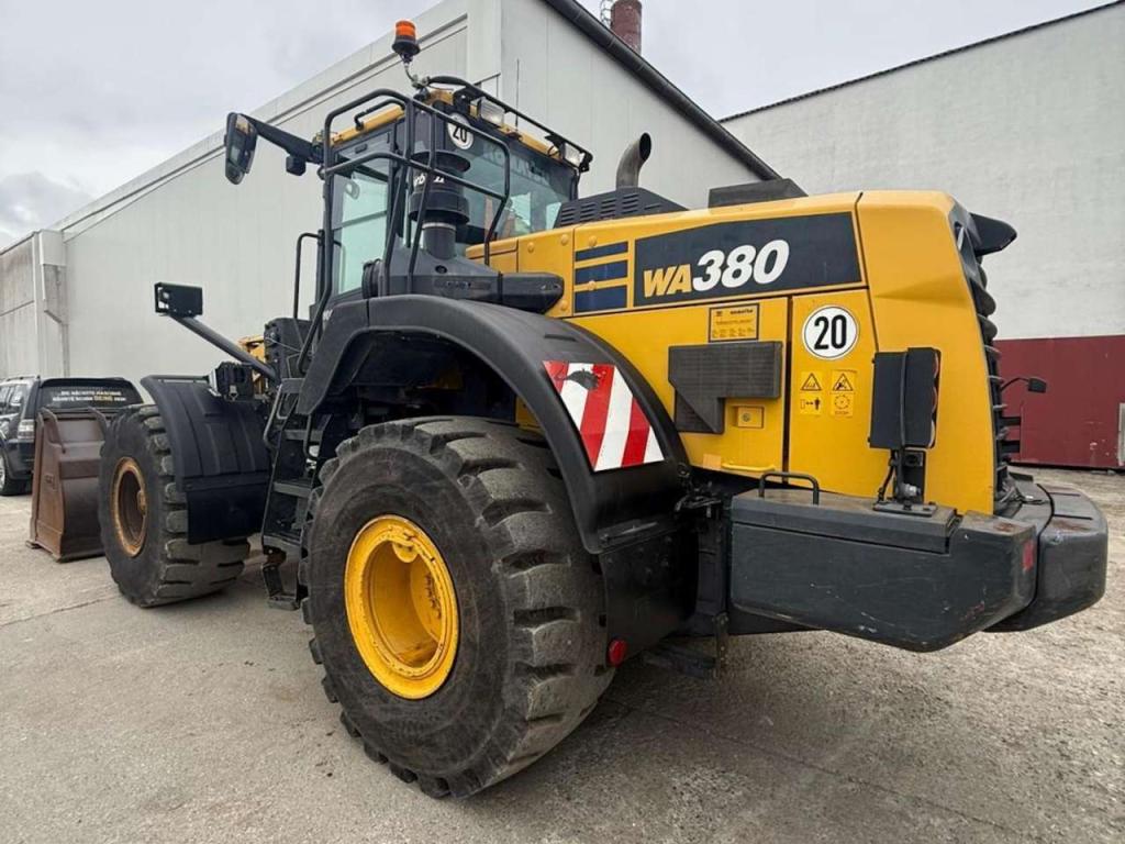 Komatsu WA380-8e0 Photo 3