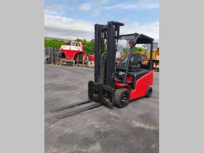 Hangcha CPD35-XD2 sold by Uni.Trucks Srl
