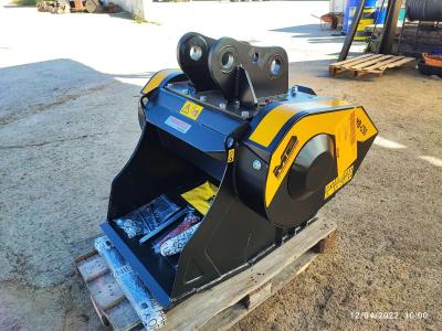 MB CRUSHER C50 sold by Omeco Spa