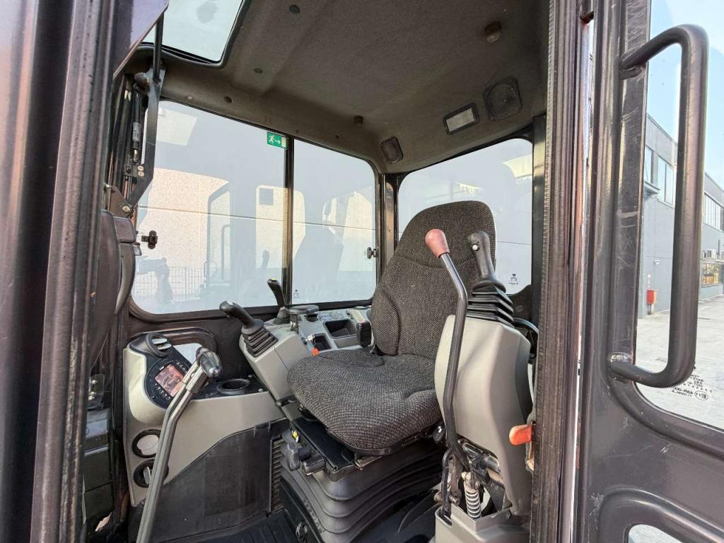 Bobcat E50 Photo 11