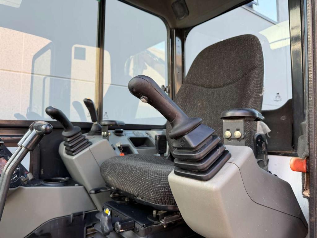Bobcat E50 Photo 5