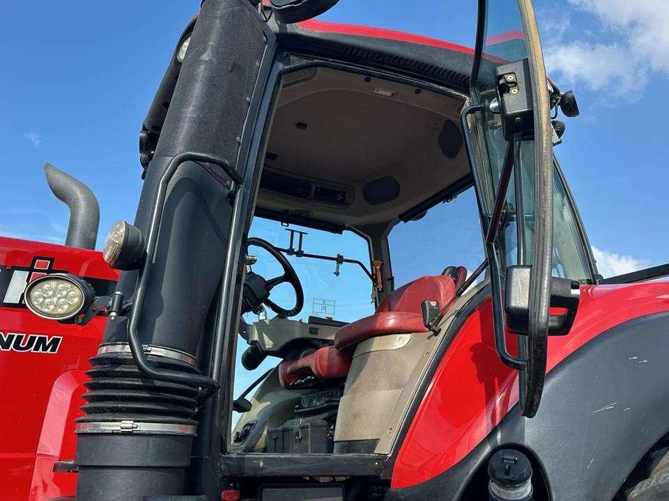 Case Magnum 380 CVX Photo 12