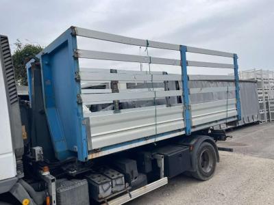 CONTAINER SCARRABILE USATO A PIANALE CON SPONDE sold by Aurora Srl