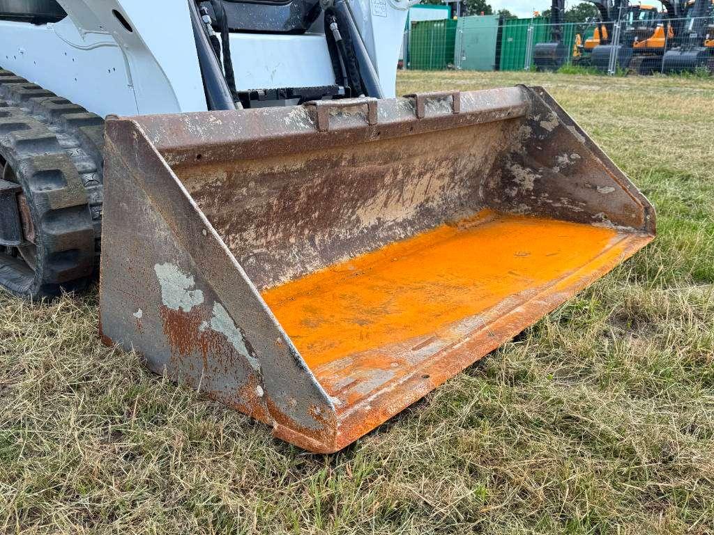 Bobcat T590 - Track Loader / Closed Cab Photo 18