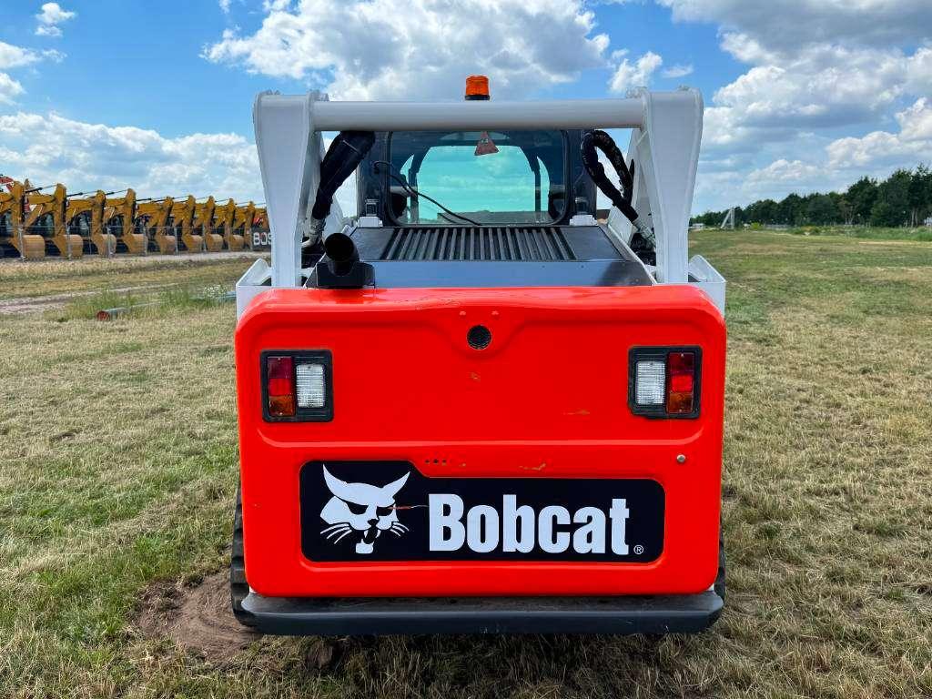 Bobcat T590 - Track Loader / Closed Cab Photo 4
