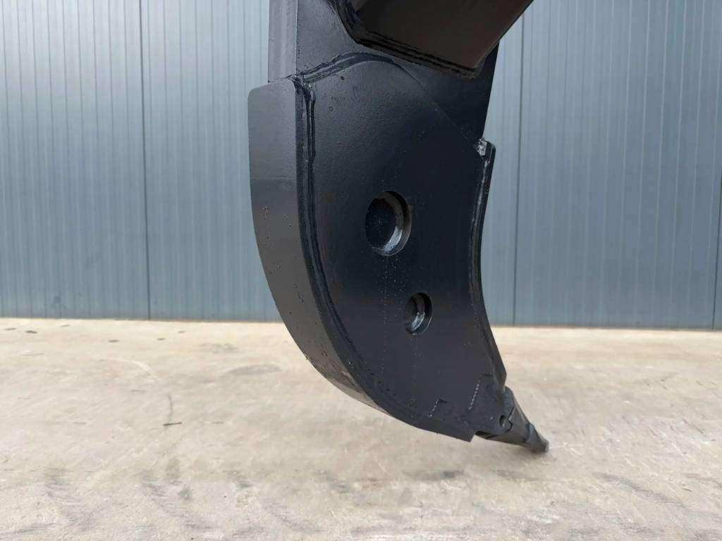 OilQuick OQ70/55 Ripper Photo 8