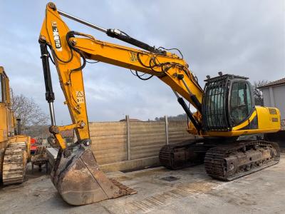 JCB JS235HD sold by Cioria Tractor Srls