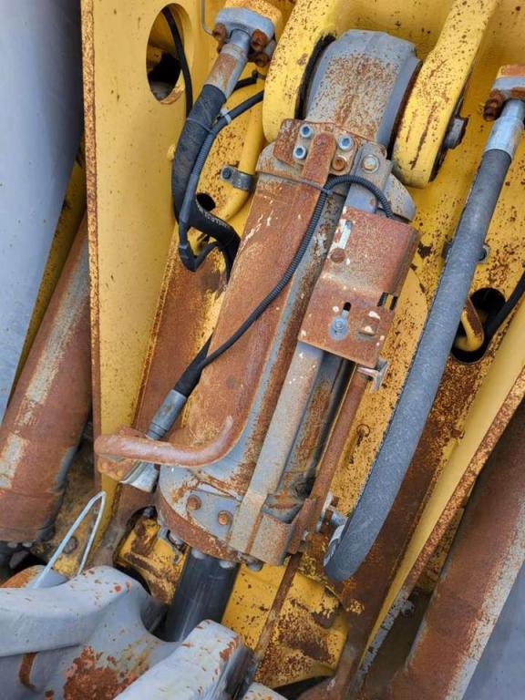 Volvo hydraulic cylinder 11107855 for Volvo L110E, L110F, L120E, L120F Photo 1