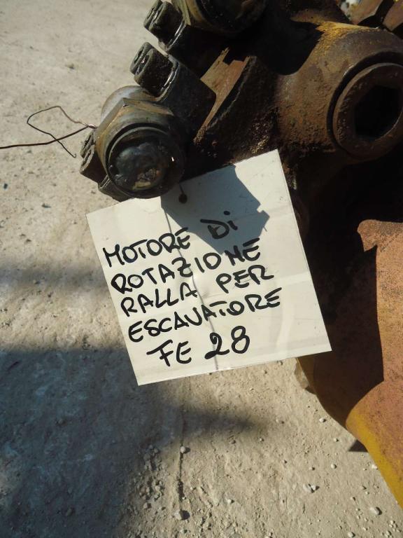 Turntable rotation motor for Fiat Allis FE28 Photo 5