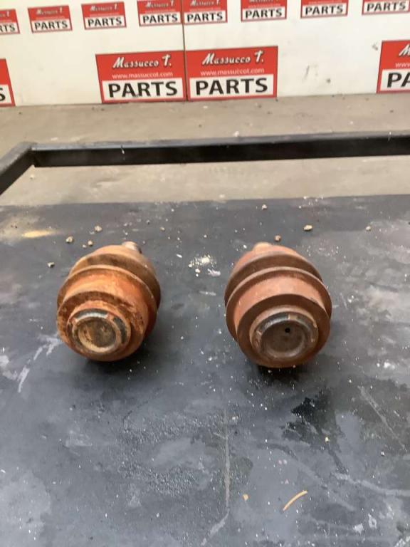 Carrier rollers for Hitachi ZX85 Photo 3