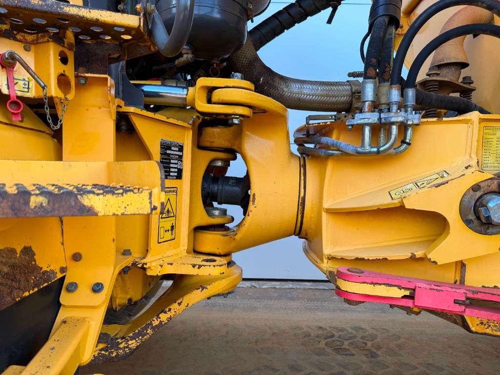 Volvo A25E - Airco / Camera / Heated Seat Photo 22
