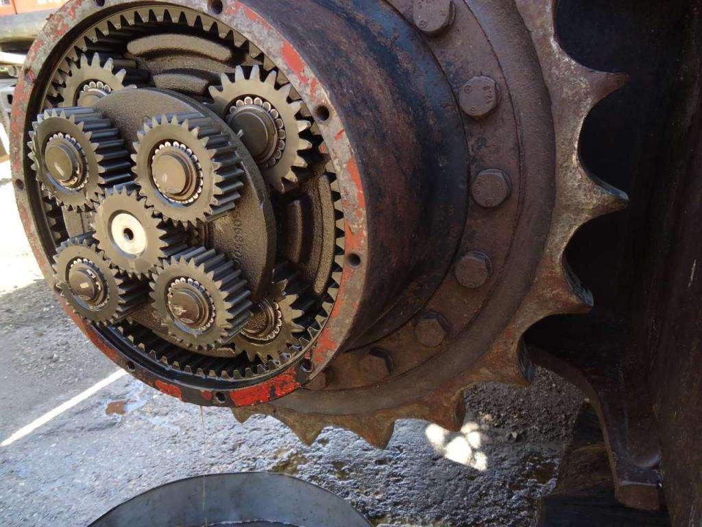 Travel drive for Fiat Hitachi EX215 - EX235 Photo 16