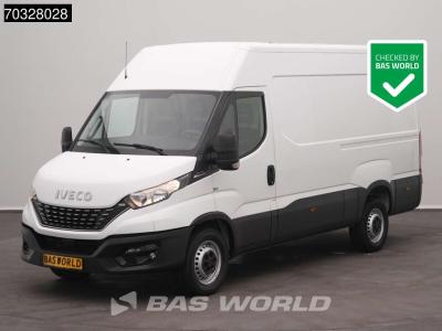 Iveco Daily 35S18 3.0L Automaat L2H2 3.5t trekhaak Camera 3520L L2 A/C Towbar Cruise control sold by BAS World B.V.