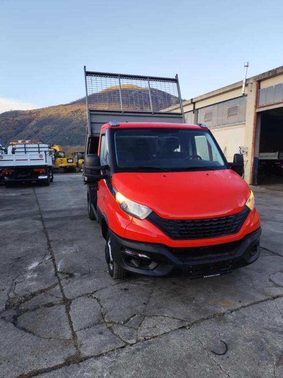 Iveco DAILY 35-120 Photo 3